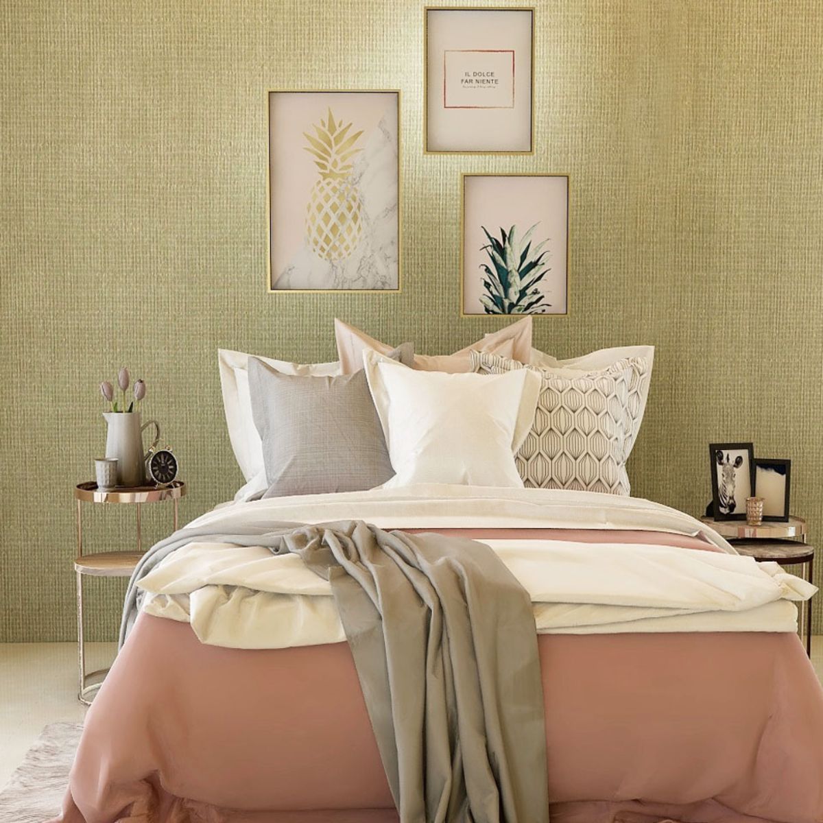 Nova Walls 713401-1 fabric-backed wallcovering room scene